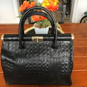 🚫SOLD🚫Italian leather w/gold hardware purse